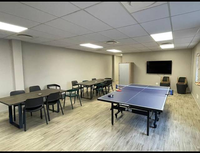 BUSINESS PROPERTY TO RENT IN MIDLANDS ESTATE